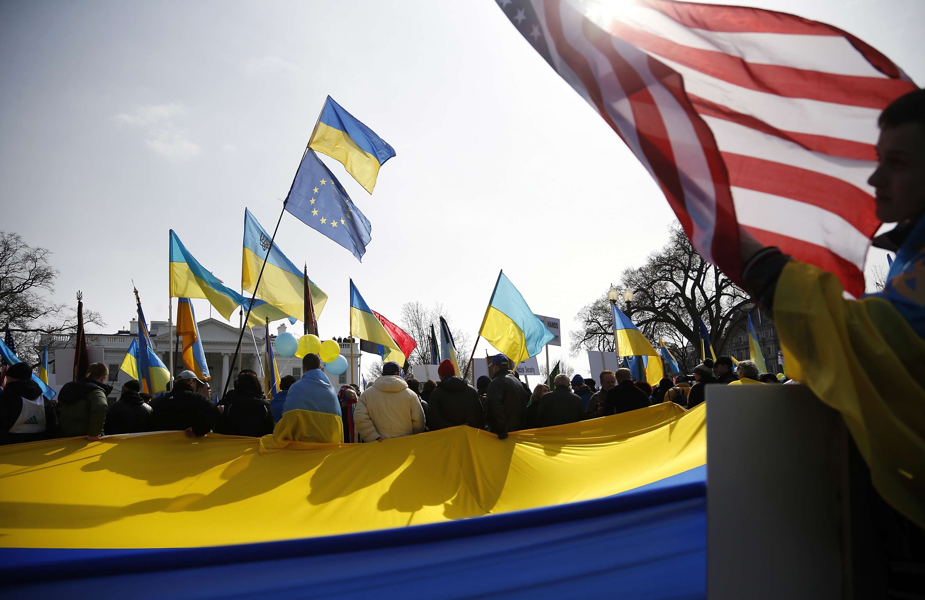 Ukraine Presidential Candidate Says Economy Is “Falling Apart”