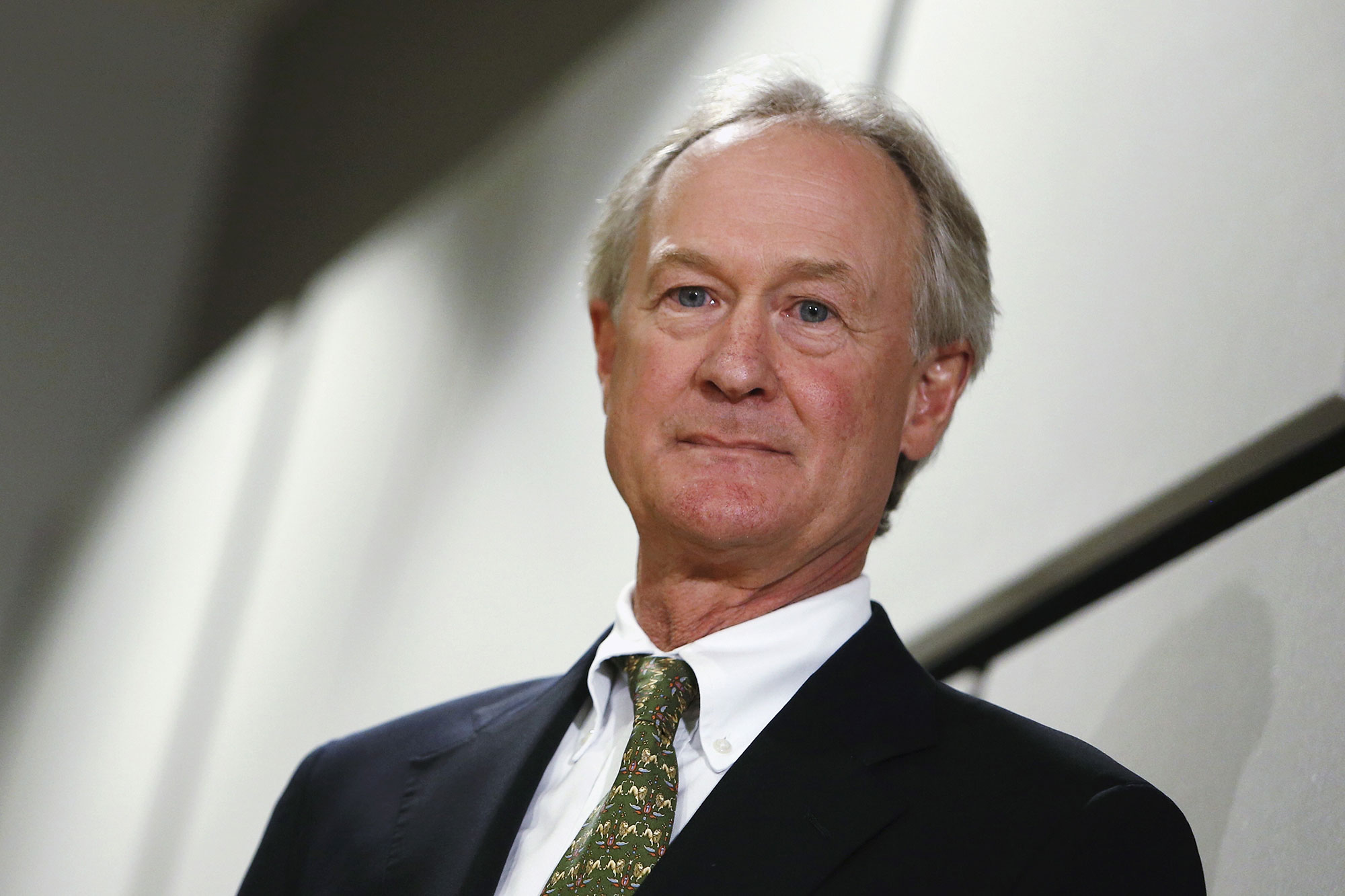 Chafee, with Guns Blazing, Calls Clinton Unfit to Be President