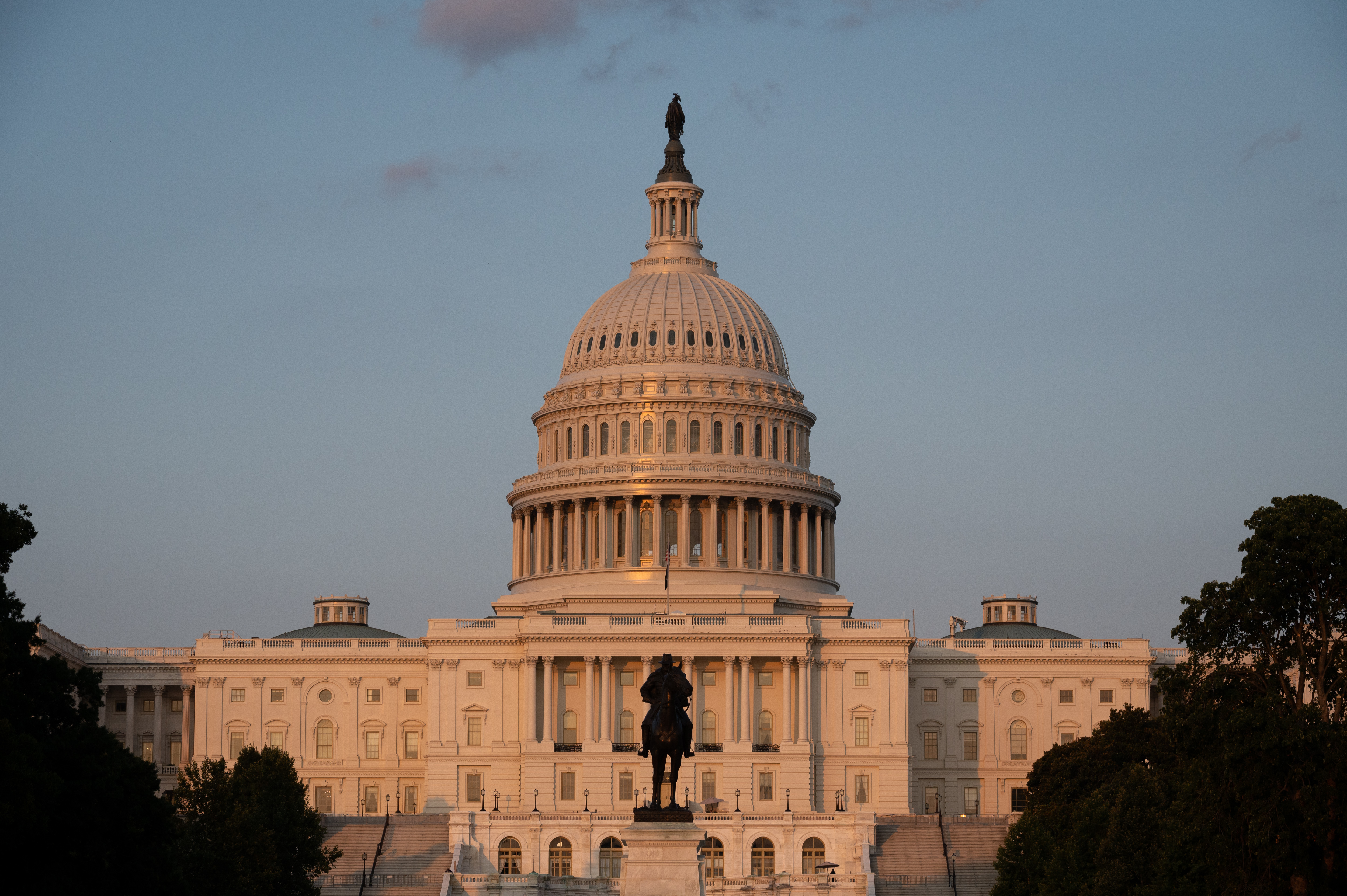 Budget Deficit Widens in November