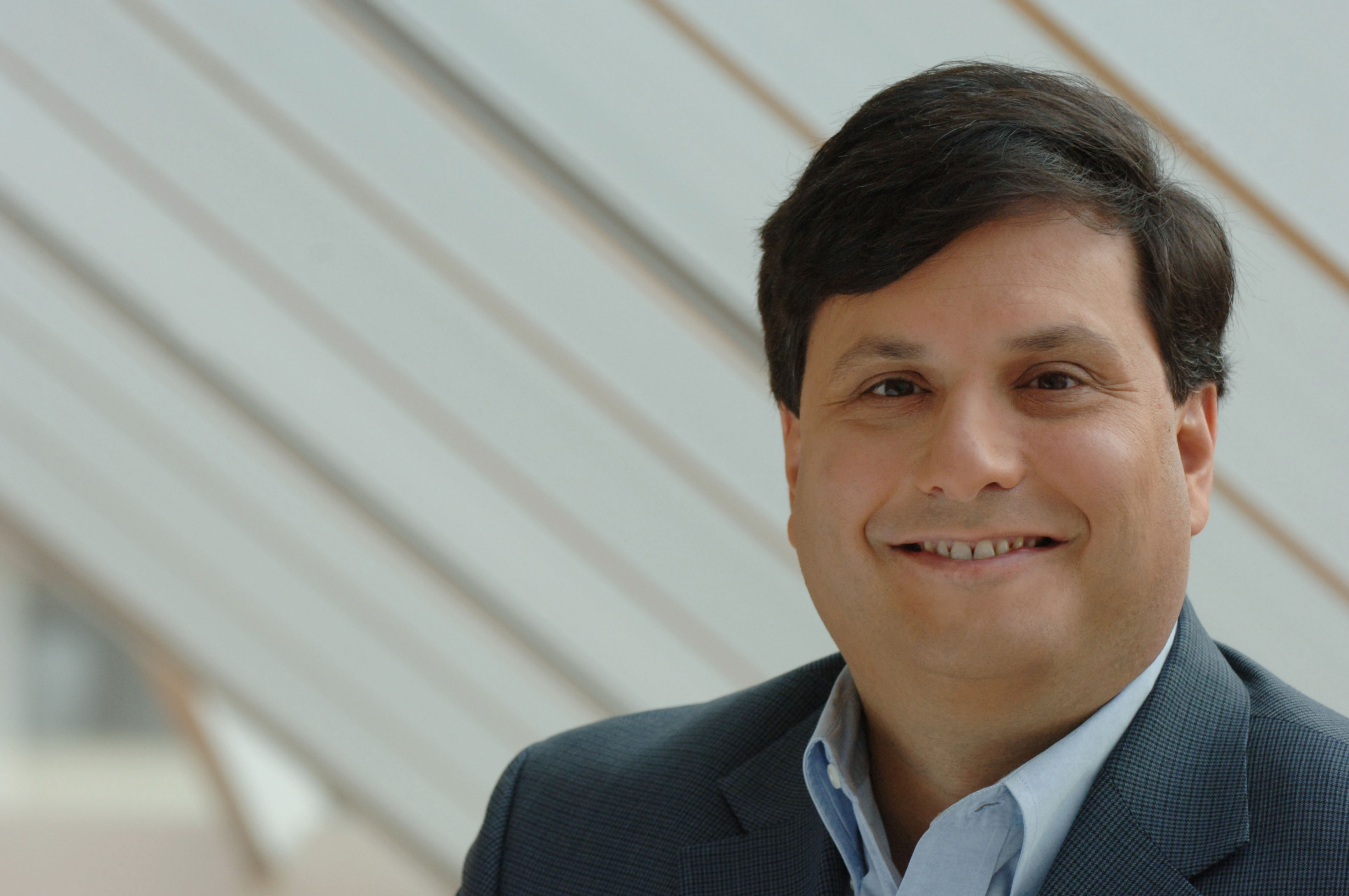 Ebola Czar’s First Challenge: Calming the Public