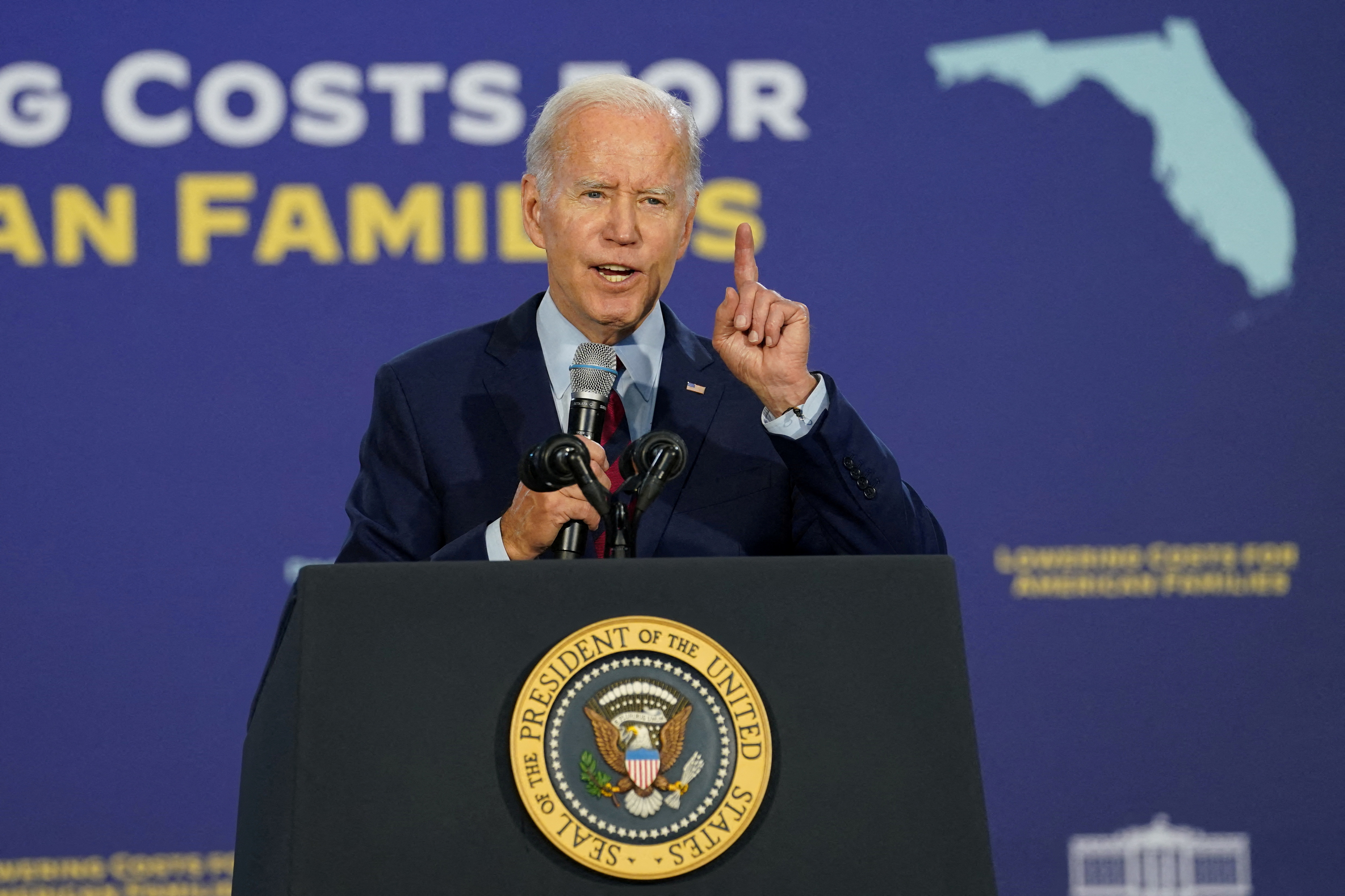 Social Security? Inflation? Dems Still Searching for a Winning Election Message