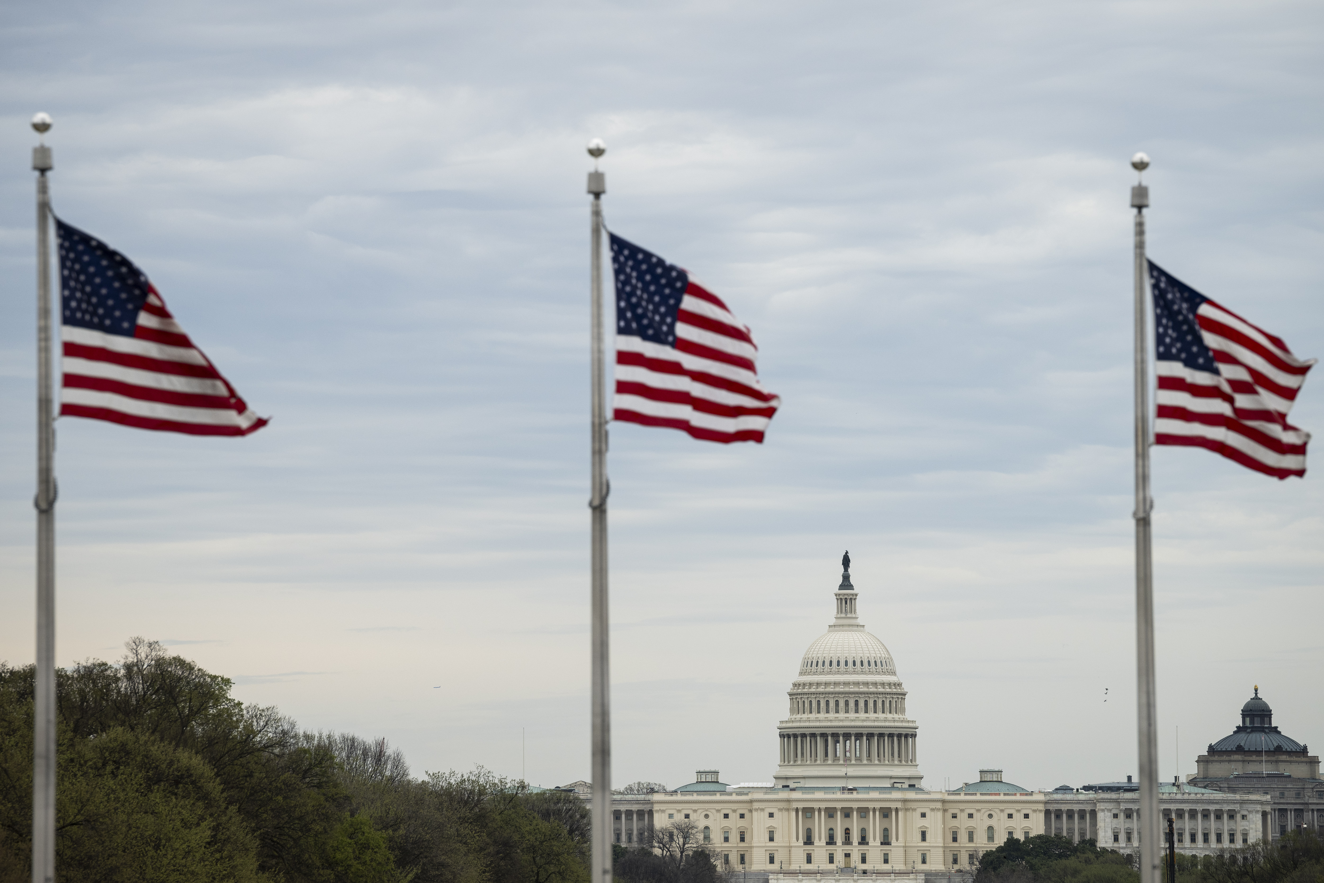 Republicans Defy Trump as Congress Works to Defuse Shutdown Threat