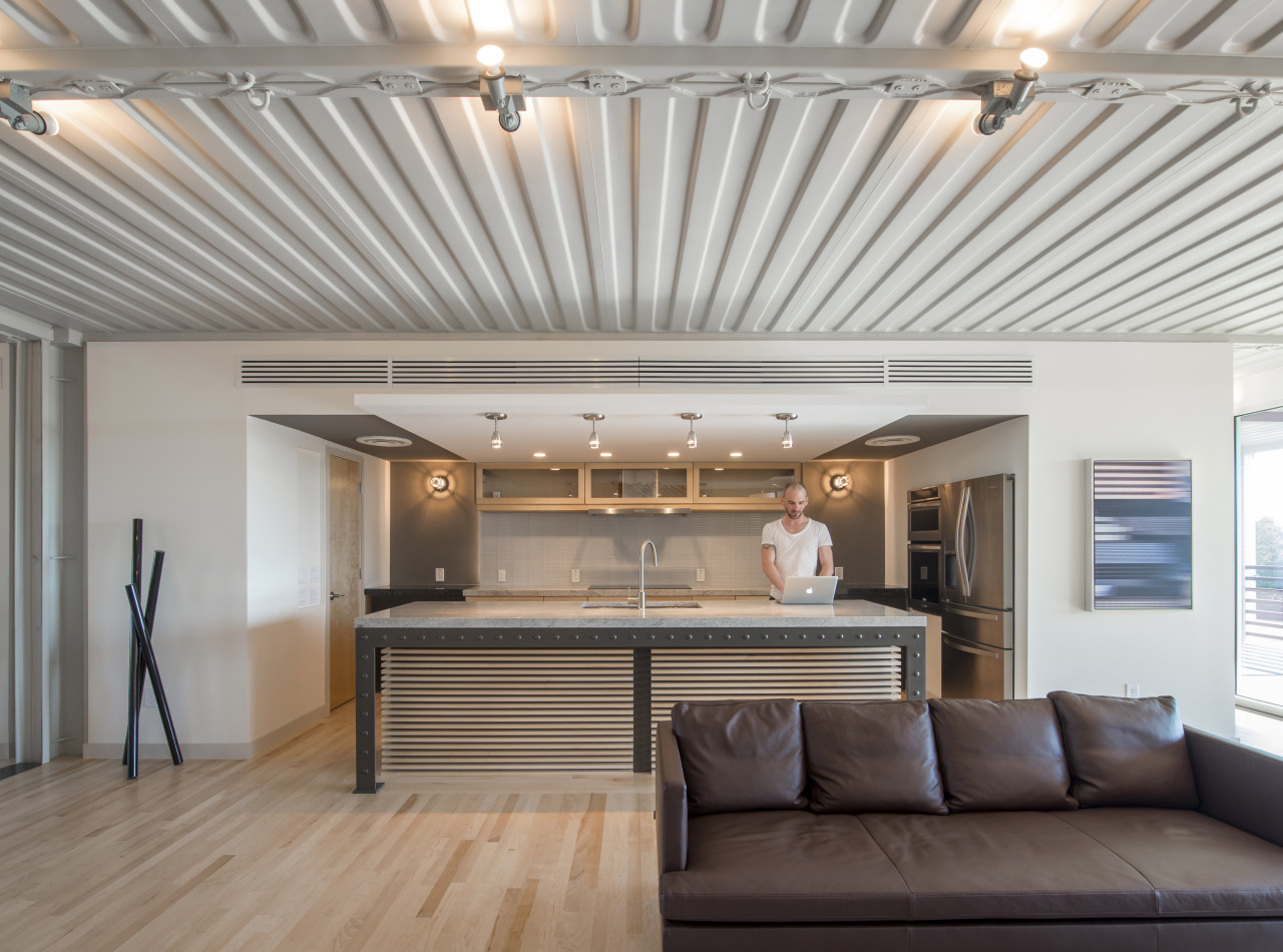 PV14 House
