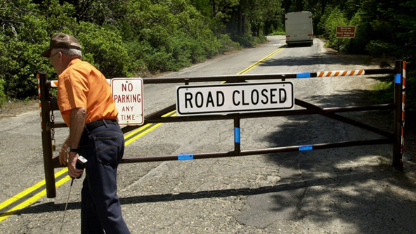 800,000 Federal Workers Face Possible Furlough