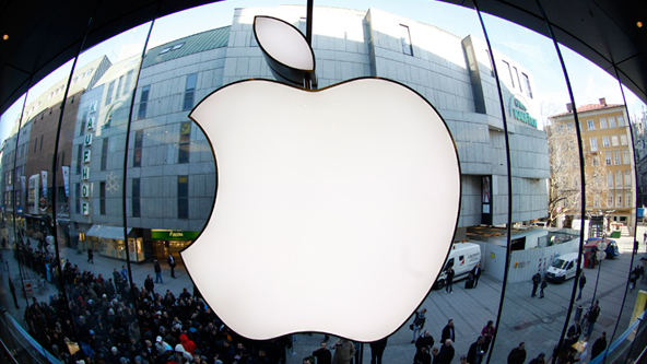 Apple Eyes Business Market in Partnership with IBM