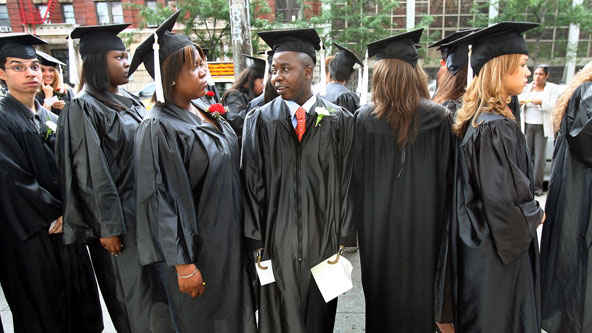 In Higher Education, a Low Tolerance for MOOCs