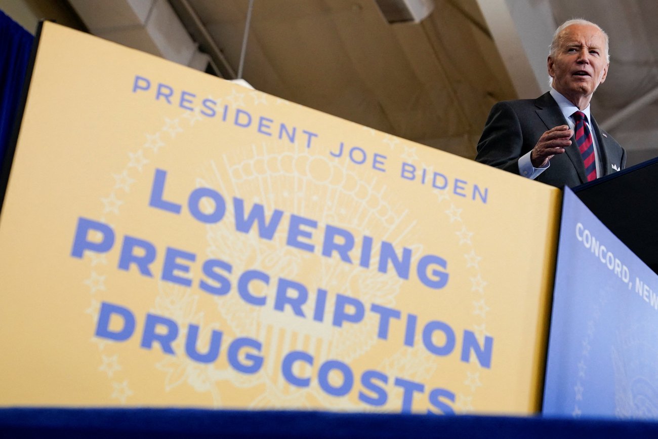 Biden and Harris Celebrate $1 Billion in Savings from New Medicare Price Caps