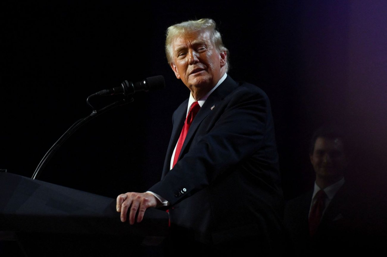 Trump Says He ‘Can’t Guarantee’ Tariffs Won’t Hurt US Consumers