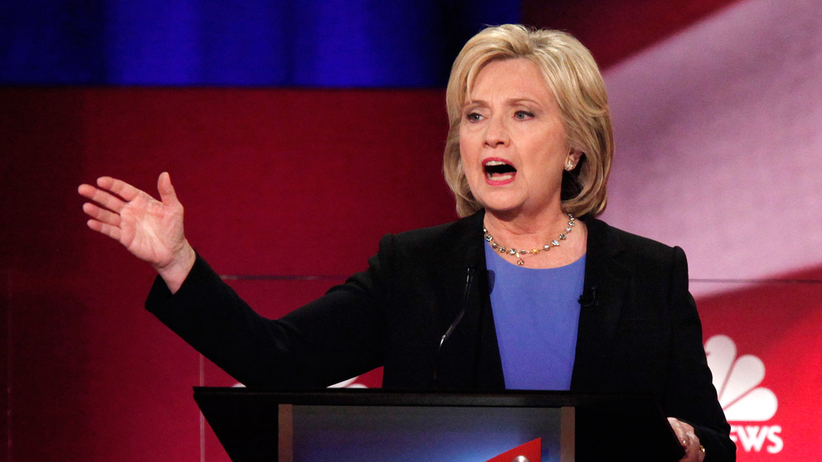 Clinton Pushes New $125 Billion Stimulus Plan in Appeal to Minority Voters