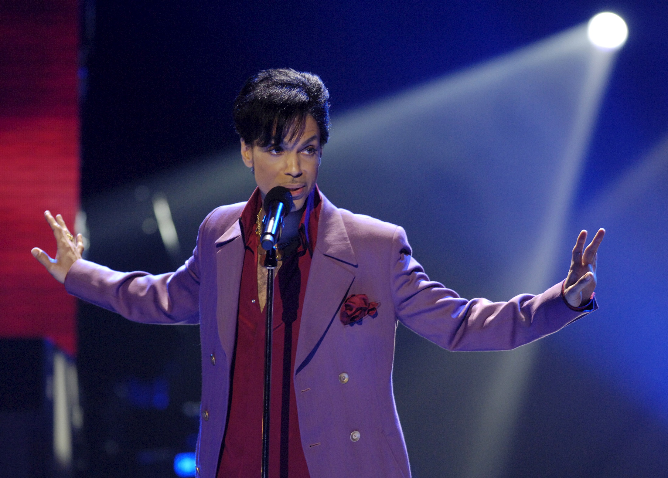Prince and 3 Other Celebrities Who Screwed Up Their Last Wishes