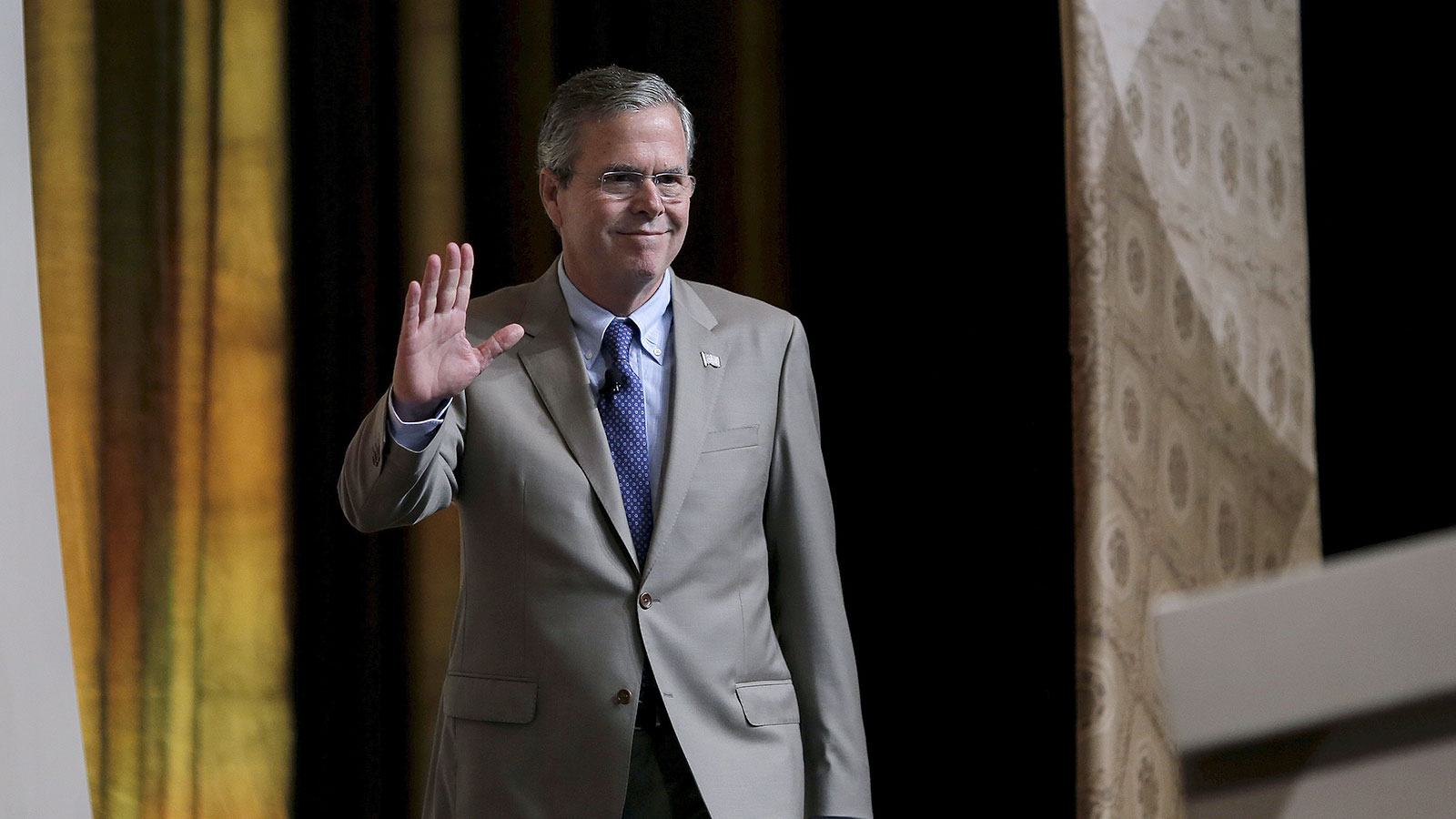 Jeb Bush Wasn’t Bashful About Trading on Family Name