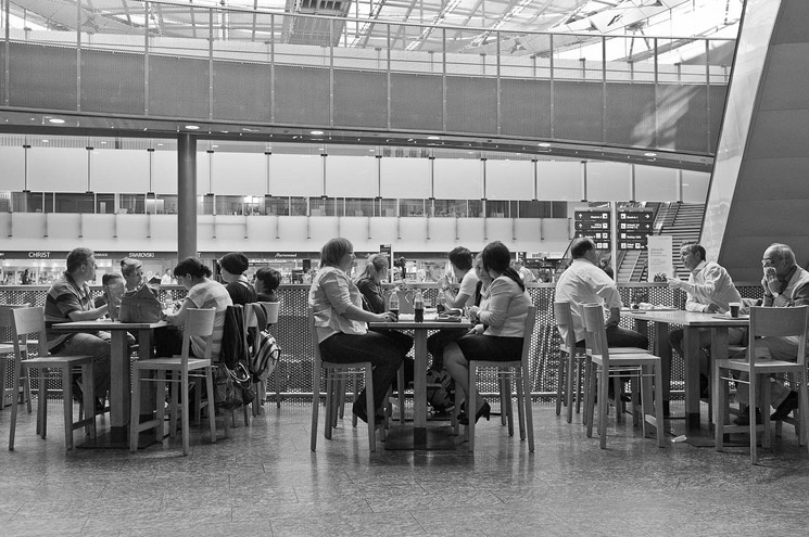 Expense Account Dining: More McDonald's Than 'Mad Men'