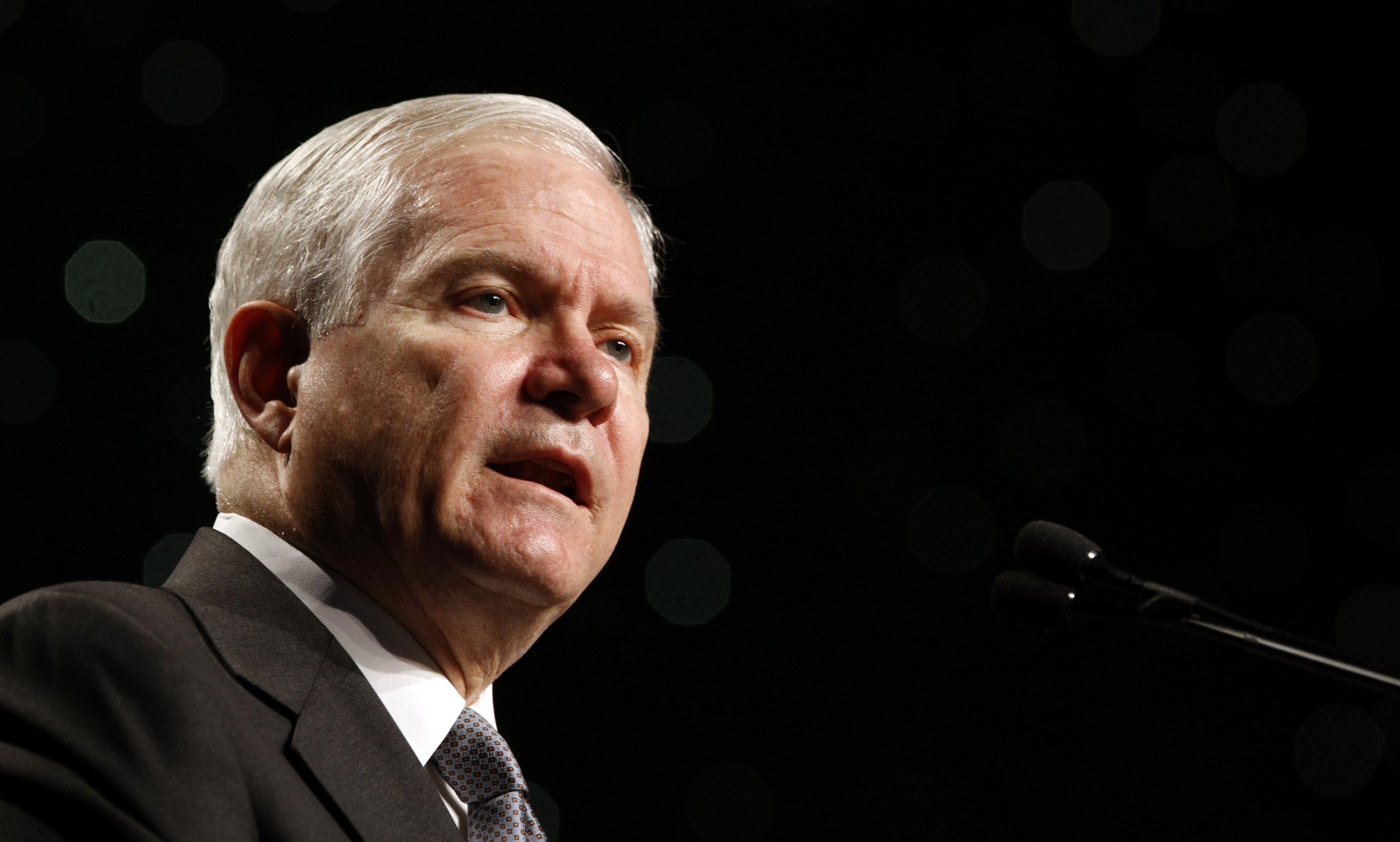Former Defense Secretary Slams Trump and Cruz on ISIS Policy