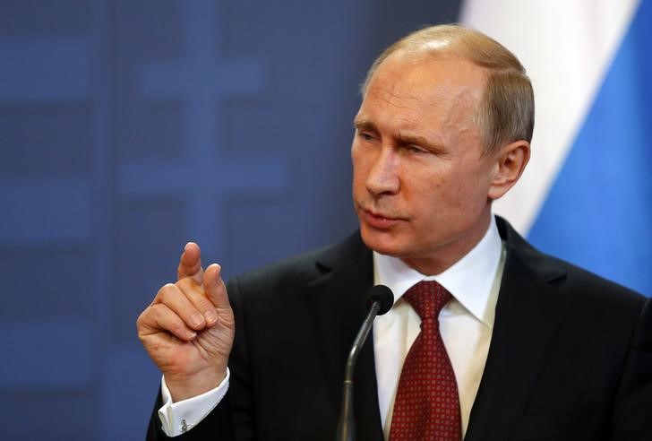 Putin Throws Wrench in Iran Nuke Talks