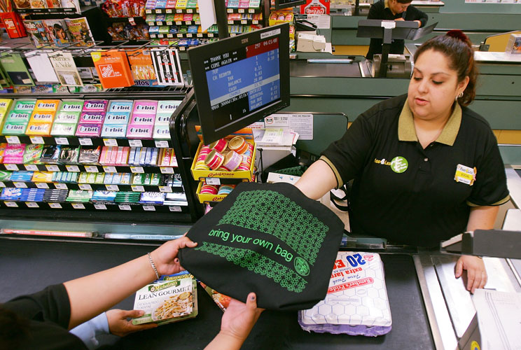 Key Inflation Measure Falls to Lowest Level Since Early 2021